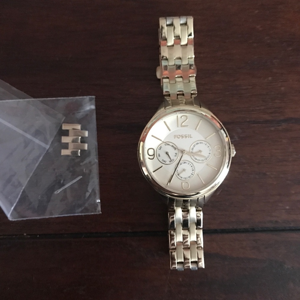 Fossil Watch - Picture 6 of 6